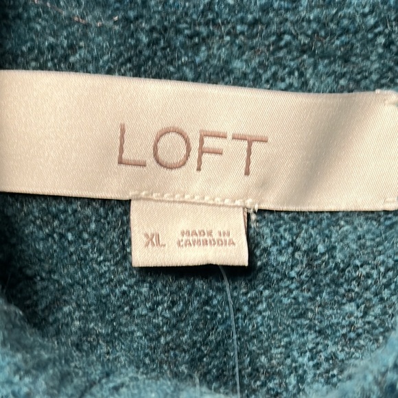 NWT Loft Green Turtleneck Tunic Sweater - Picture 4 of 5